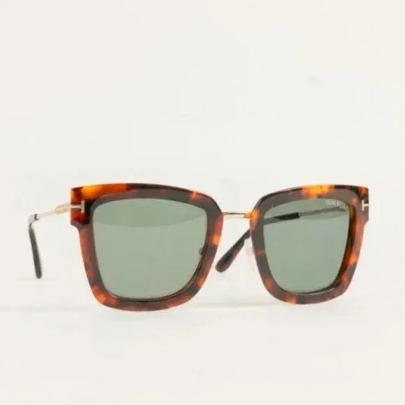 Tom Ford Lara 02- TF 573 oversized sunglasses Tom Ford FT0573 Lara-02 Sunglasses | FREE Shipping - SOLD OUT main image 3